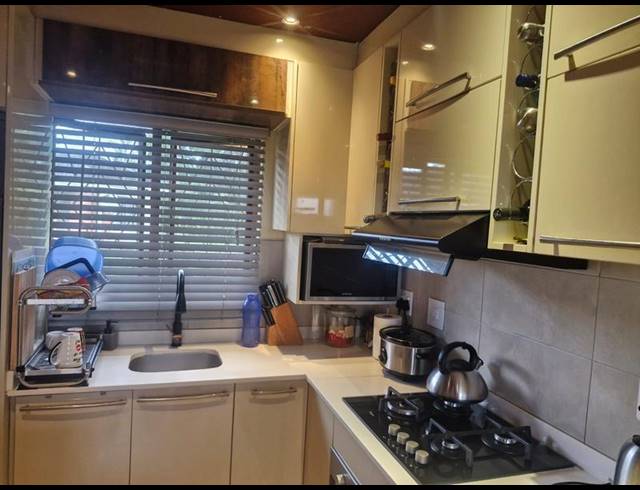 2 BEDROOM TOWNHOUSE FOR SALE IN BELLAIR